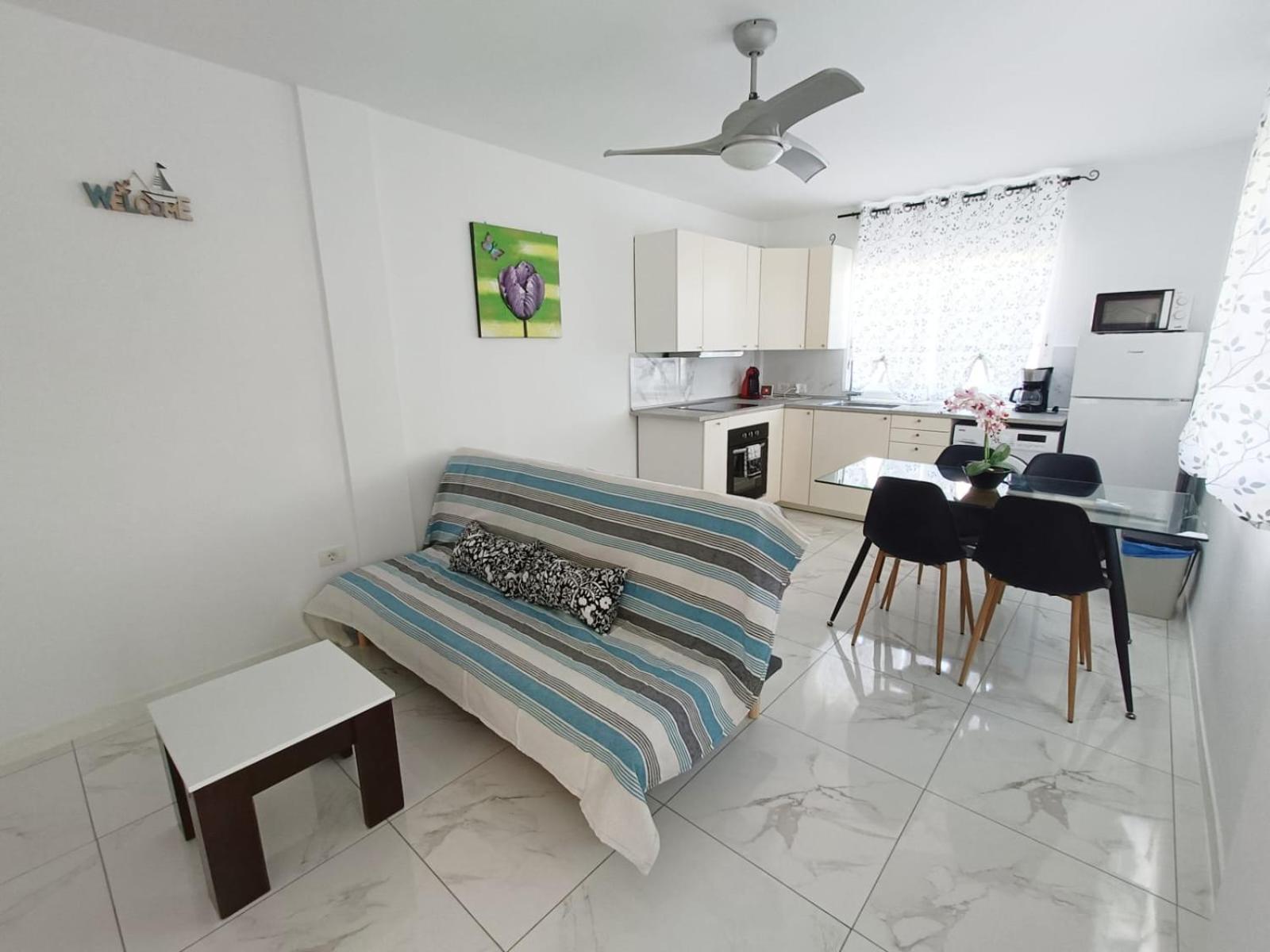 Beautiful Apartment With Pool And Wifi กอสตา เดล ซิเลนซิโอ ภายนอก รูปภาพ