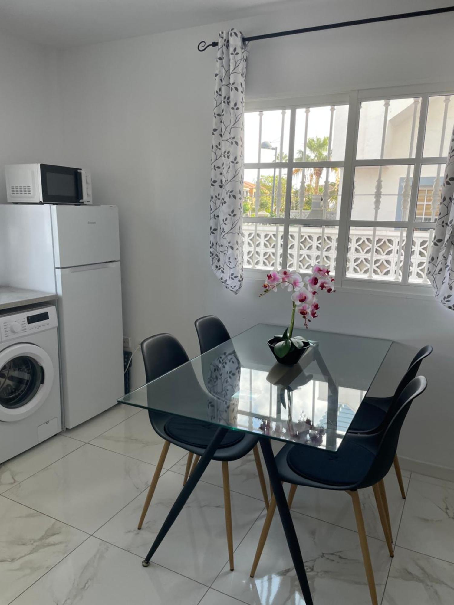 Beautiful Apartment With Pool And Wifi กอสตา เดล ซิเลนซิโอ ภายนอก รูปภาพ