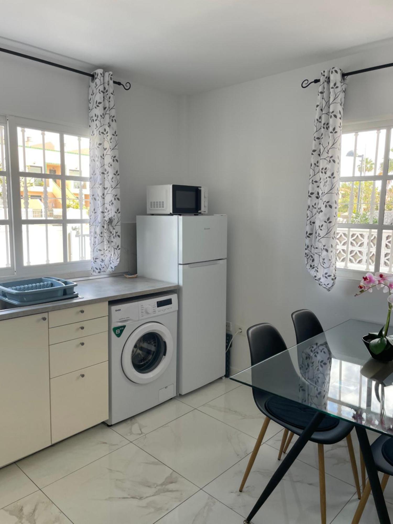 Beautiful Apartment With Pool And Wifi กอสตา เดล ซิเลนซิโอ ภายนอก รูปภาพ